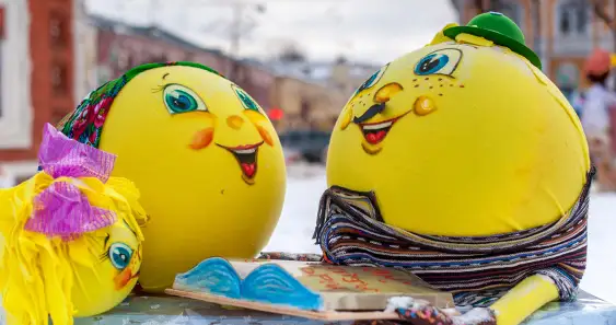 How Kolobok Made Friends on Internet Websites